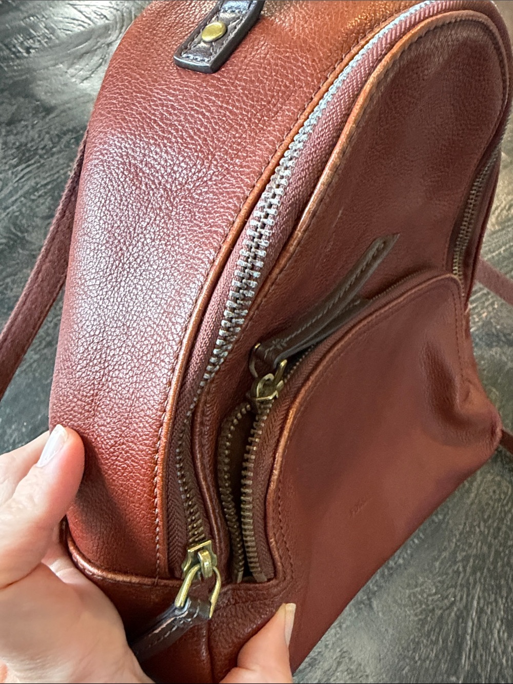Vintage Fossil Brown Pebbled Leather Mini Backpack - Picture 4 of 8